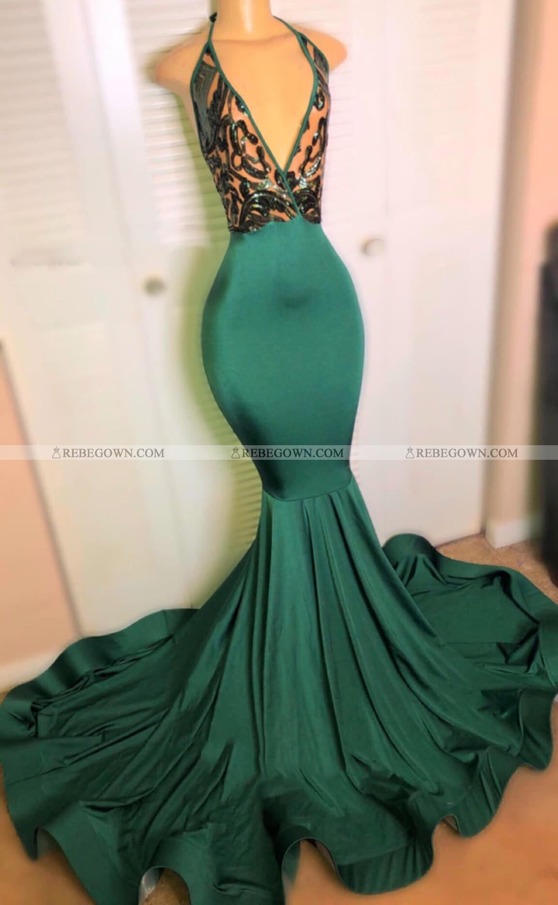 Dark Green Halter 2022 Prom Dresses