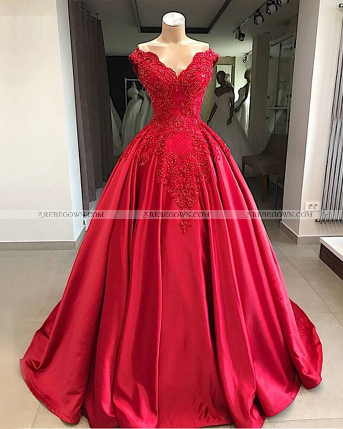 Red Ball Gown Satin With Appliques Off Shoulder Sweetheart Prom Dresses