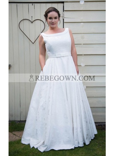 Classic A Line White Bateau Lace Bowknot Belt Floor Length Wedding Dresses 2023