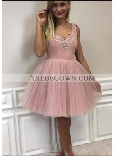 A-Line V-Neck Short Blush Tulle Homecoming Dress 2023 with Appliques
