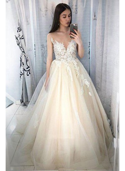 Elegant Ivory Tulle With White Appliques Ball Gown Sweetheart Prom Dresses