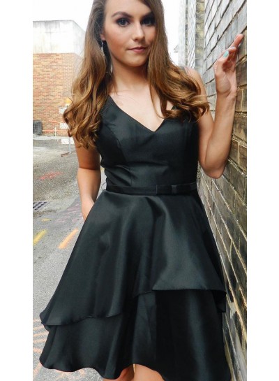 V Neck Sleeveless A Line Pleated Bowknot Belt Satin Short Tiered Homecoming Dresses