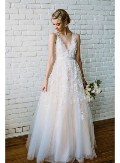 2024 Fashion Wedding Dresses Princess A-Line V-Neck Tulle With Appliques Beach Bridal Gowns