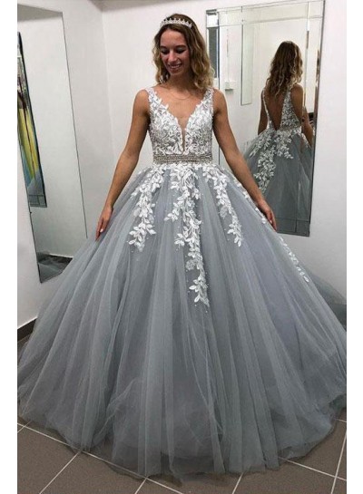 2024 Charming Prom Dresses Silver With White Appliques Tulle Beaded Backless Ball Gown