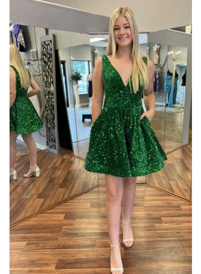 A-Line/Princess V-neck Sequins Short/Mini Green Sleeveless 2024 Homecoming Dresses