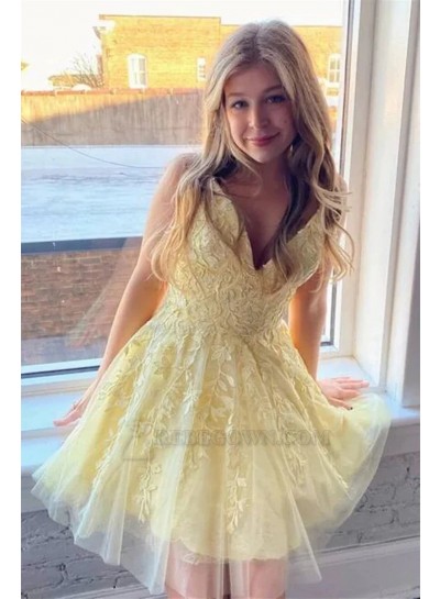 2024 V-neck Tulle Appliques A-line/Princess Sleeveless Mini Light Yellow Homecoming Dresses