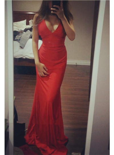 2022 Sexy Red Halter Satin Prom Dresses With Long Train