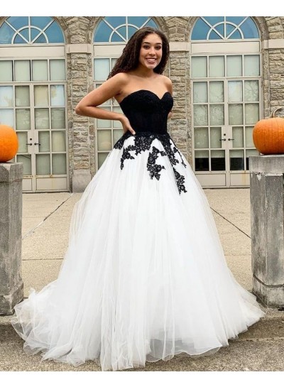 Ball Gown Sweetheart Black With White Long Tulle Prom Dresses