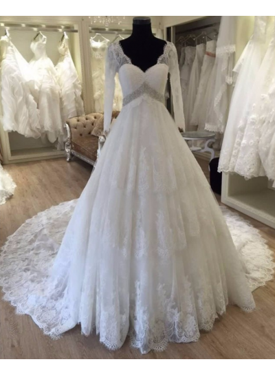2022 Gorgeous A Line Long Sleeves V Neck Wedding Dresses Lace